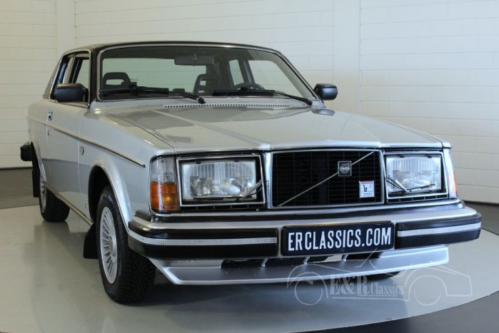 Volvo 262 coupe Bertone 1978 te koop bij Erclassics