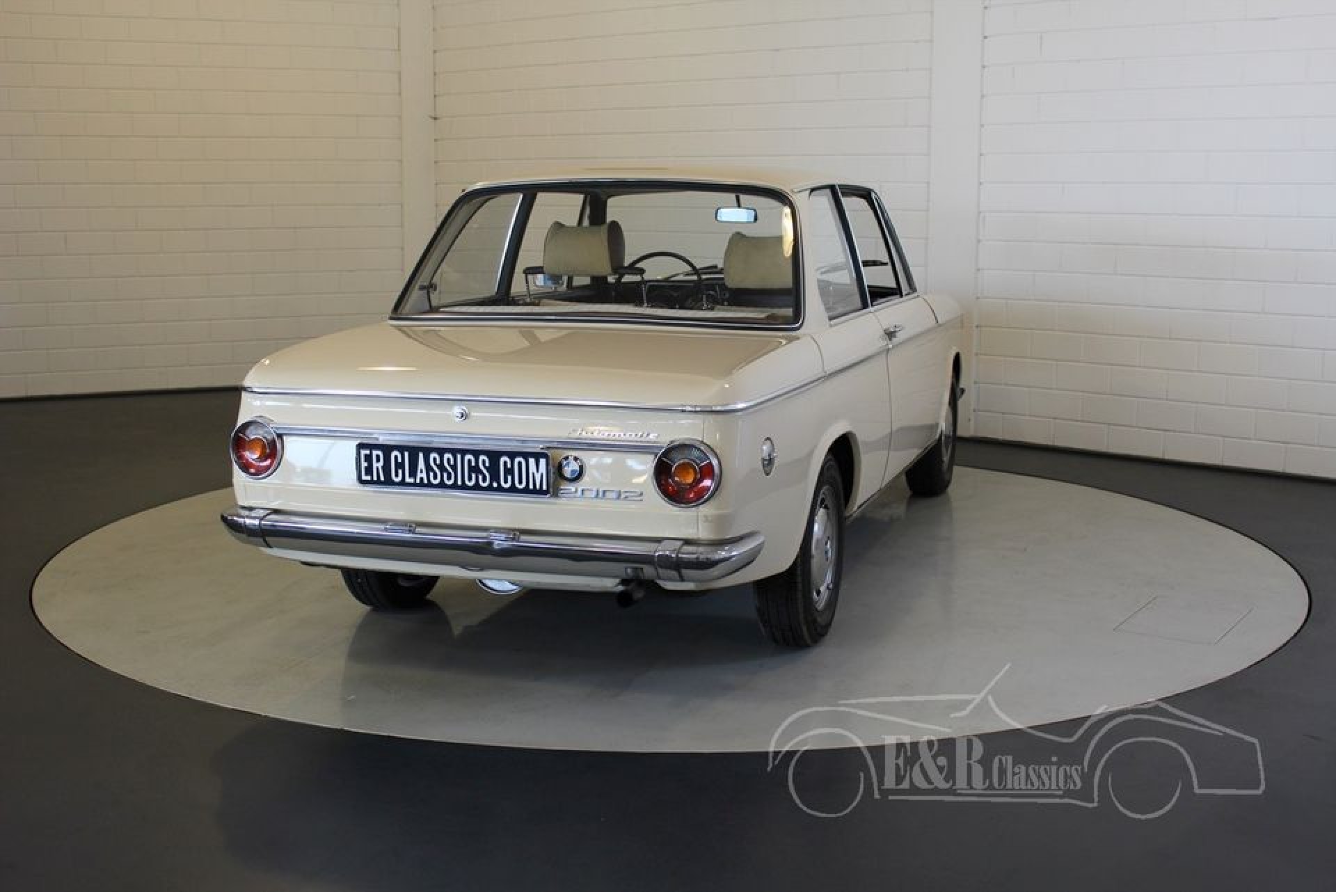 Bmw 02 e10