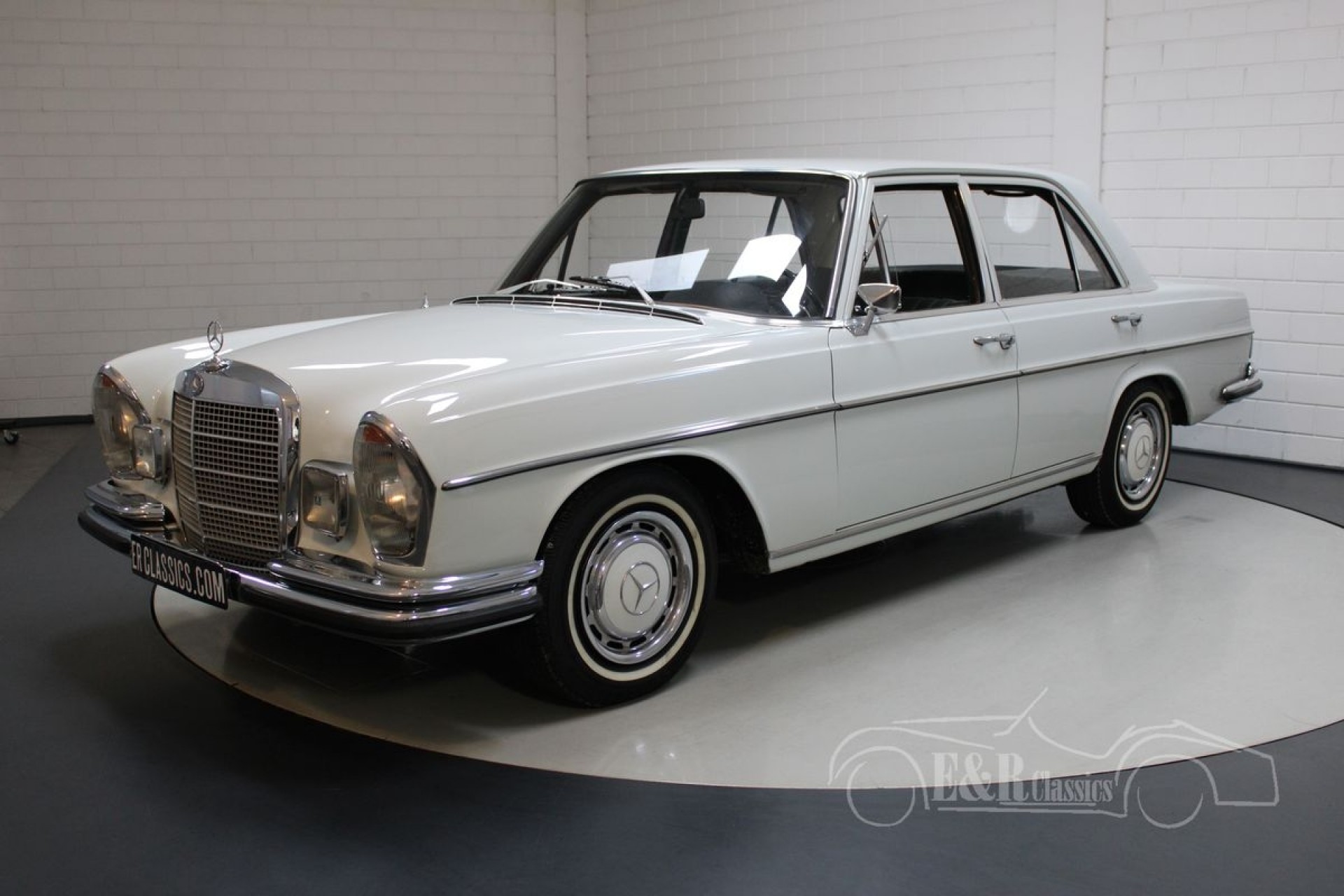 Mercedes Benz 280 SE te koop bij ERclassics
