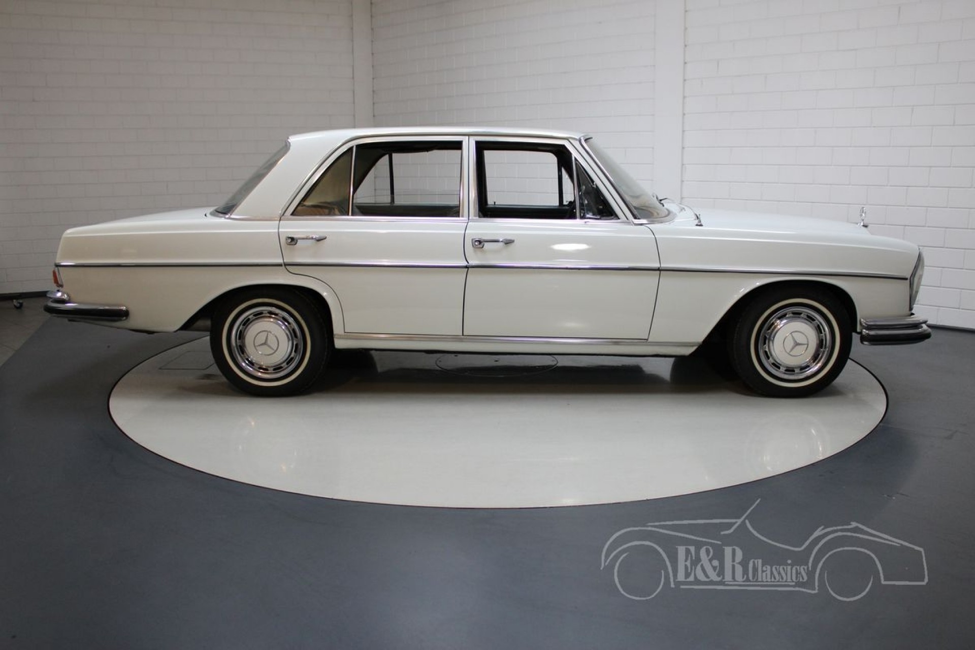 Mercedes Benz 280 SE te koop bij ERclassics