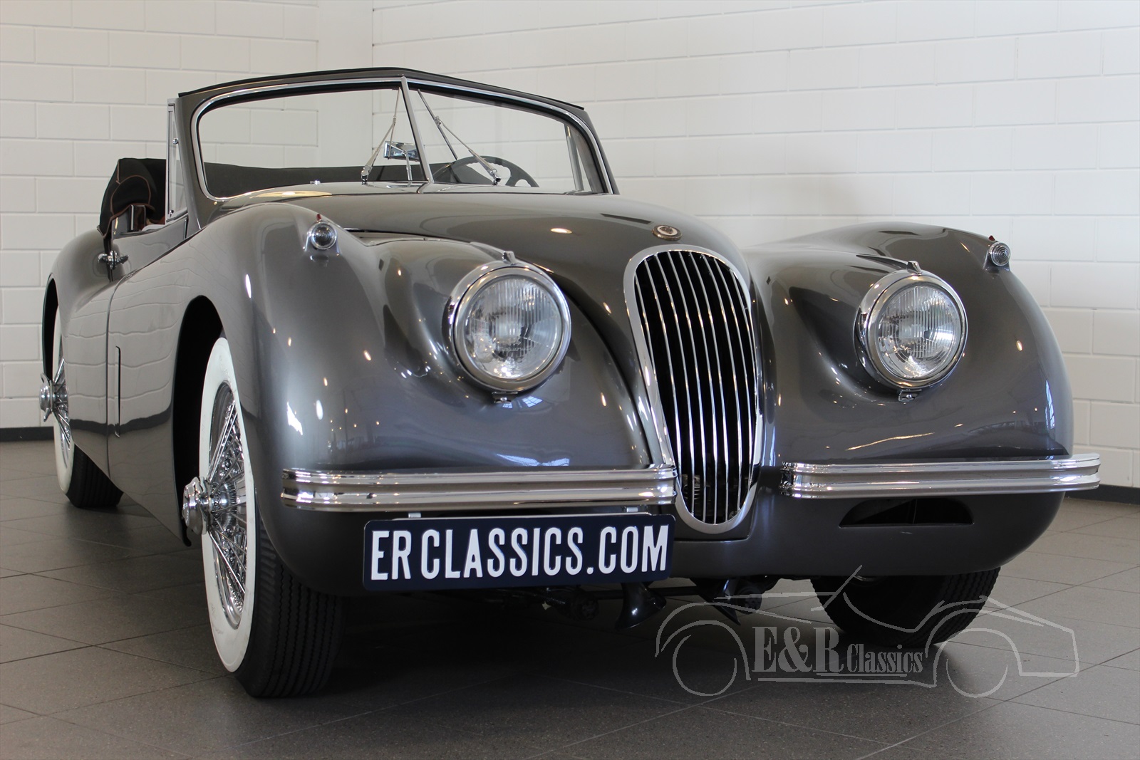 Jaguar XK120 oldtimers te koop bij E & R Classic Cars!